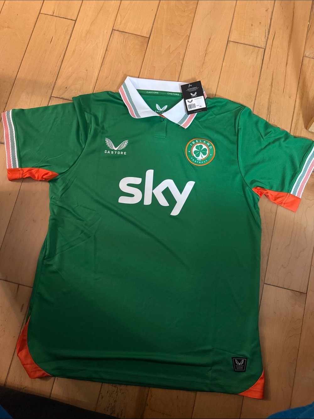 Men’s Green Soccer Jersey with Sky Sponsor and Logo